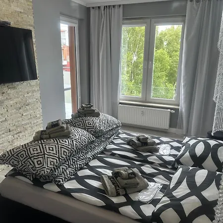 Seaside Polanki Z Garazem, Klonowa 17e Apartman